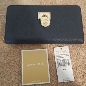 Michael Kors Hamilton Traveler Large Wallet
